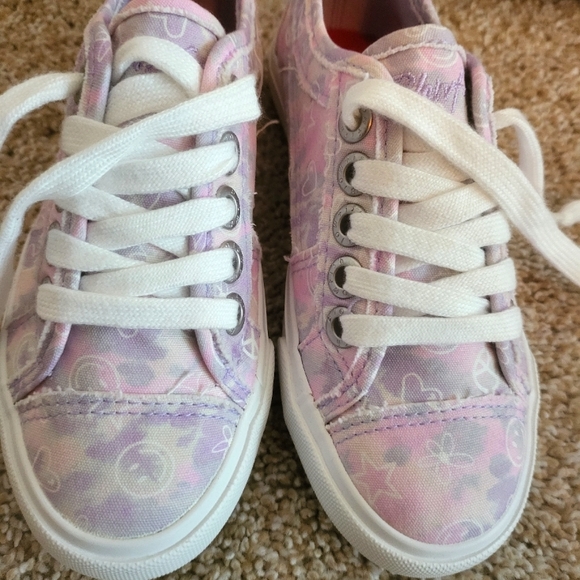 ♥️NWT♥️ MALIBU BLOWFISH GIRLS SNEAKERS - Picture 2 of 10